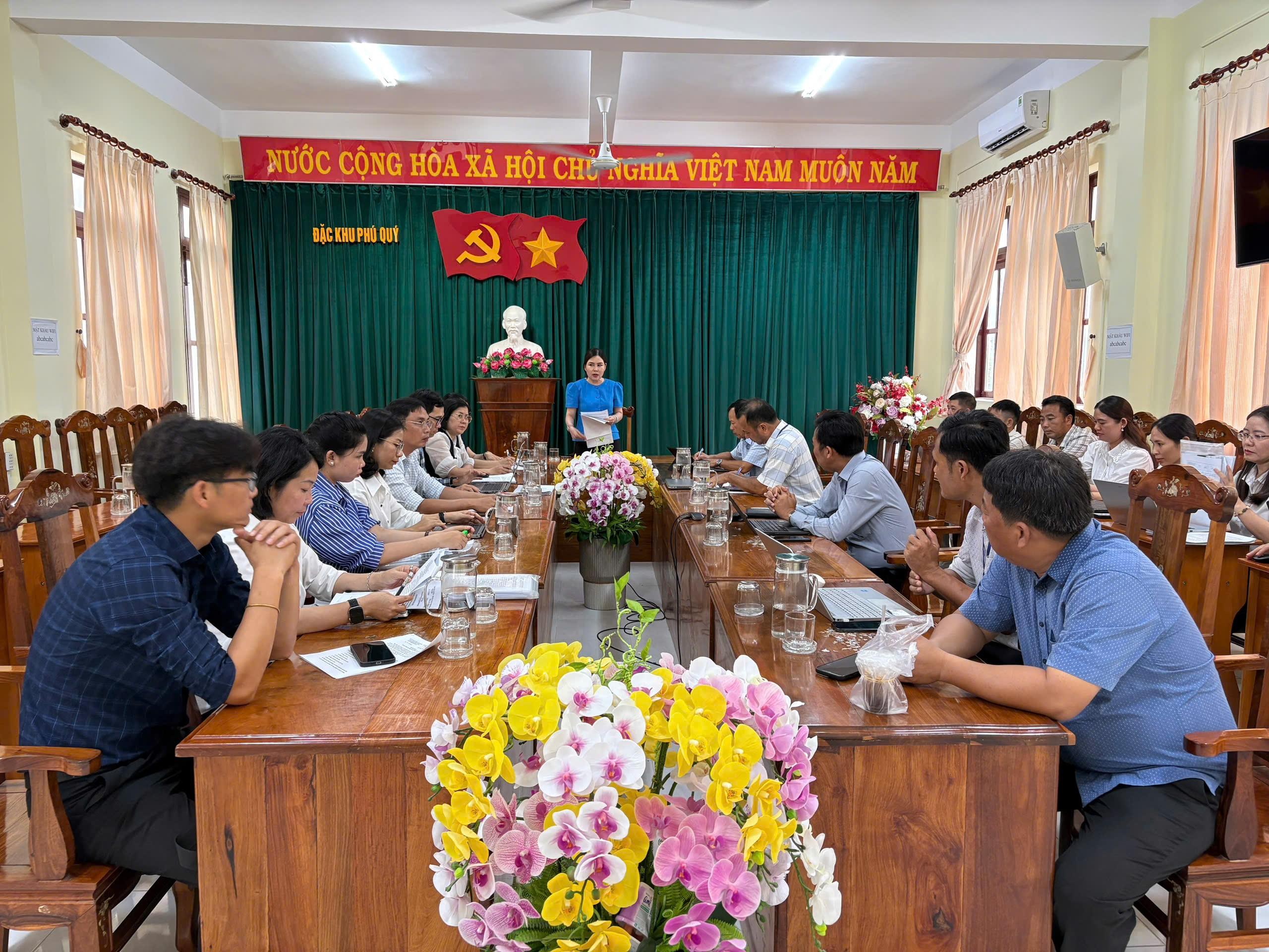 Sở Tư pháp tỉnh Lâm Đồng tổ chức kiểm tra công tác tư pháp tại UBND Đặc khu Phú Quý